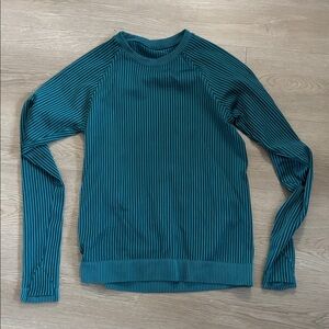 NWOT Lululemon rest less pullover sz8